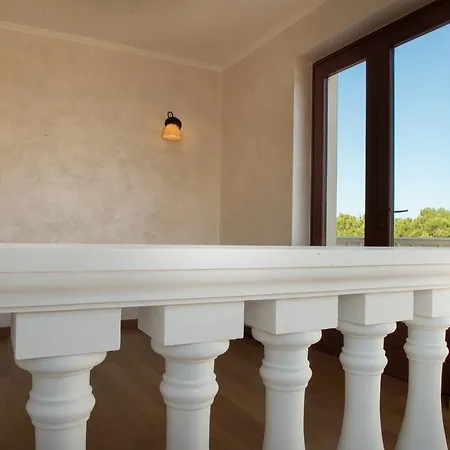 Fusella Villa *