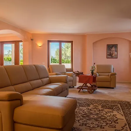 Fusella Villa
